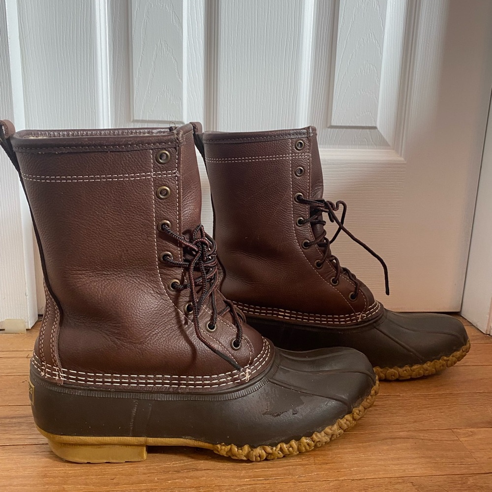 Women L.L. Bean 10” shearling lined insulated Boots
